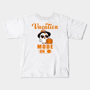 Vacation mode on Kids T-Shirt